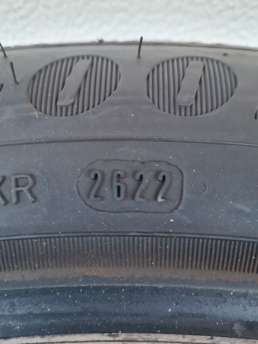 Летни гуми 4 броя GOODYEAR Efficient 215 55 R18 дот 2622