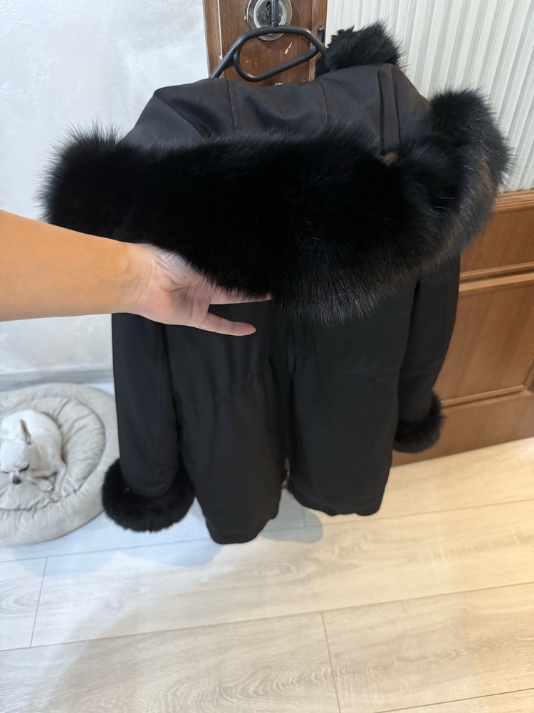 Парка с косъм от лисица естествен уникална!!!
