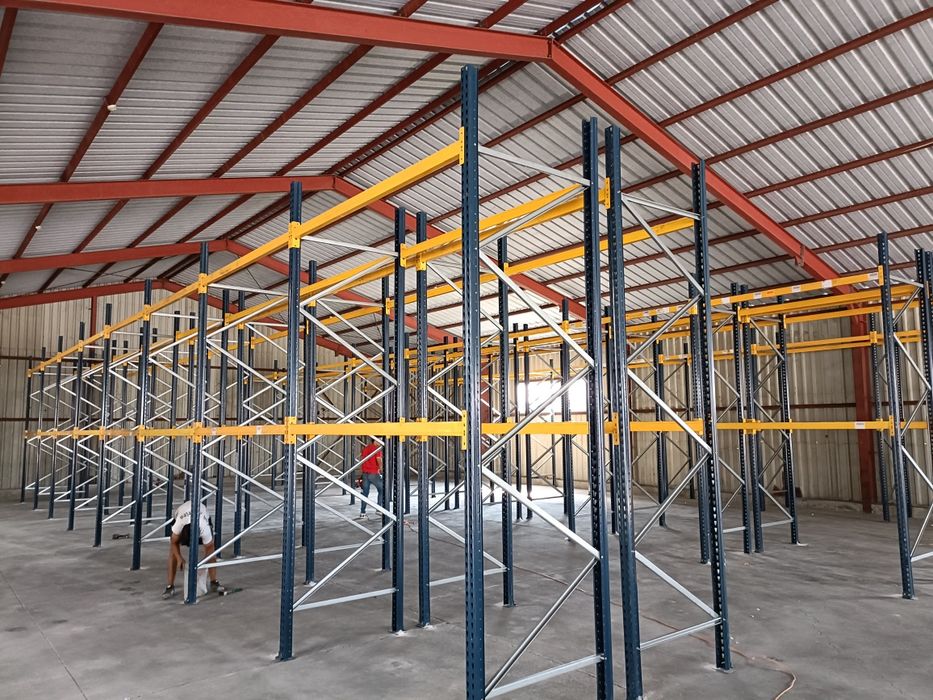 Rafturi metalice industriale