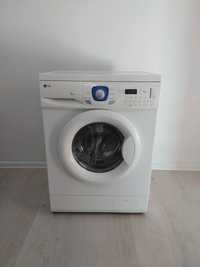 Продам стиральную машину,LG 5KG В хорошем состоянии