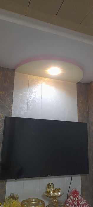 Телевизор Roison 42 диагональ