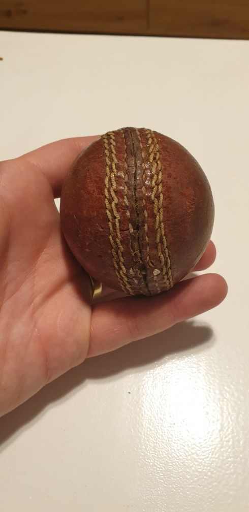 Bila minge cricket vintage colectie piele lemn Australia 1930