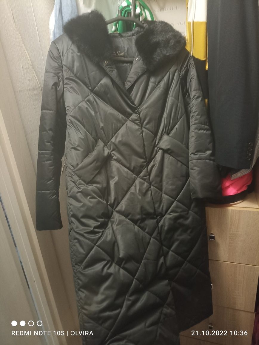 Продам женскую зимняя куртку