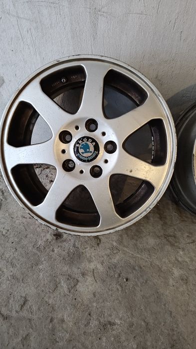 Джанти 15 Шкода Октавия ЕТ48 5х112 6.5J 57.1mm Перфектно прави