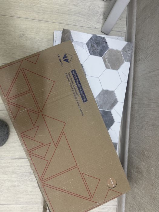 Продам остатки кафеля 30х60