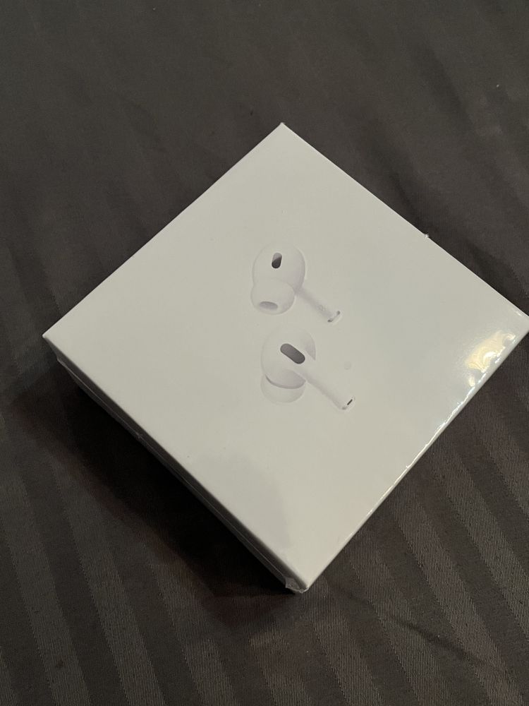 Casti apple sigilate cu garantie pana in 2026