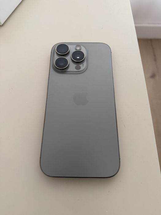 Iphone 16 pro impecabil