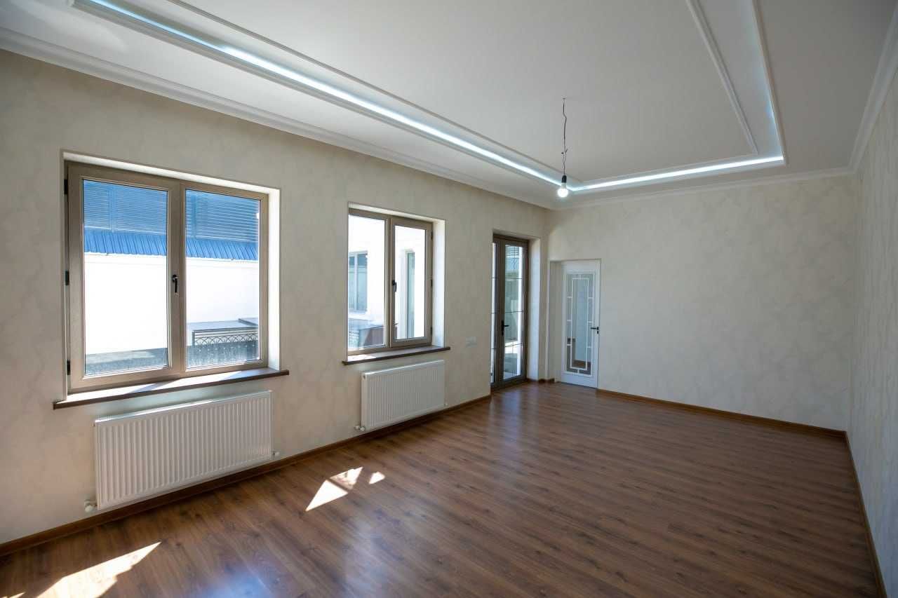 СРОЧНО ПРОДАЮ ЕВРО ДОМ Бинокор, 1,9 соток, 7 ком 7 минут от Куйлюка