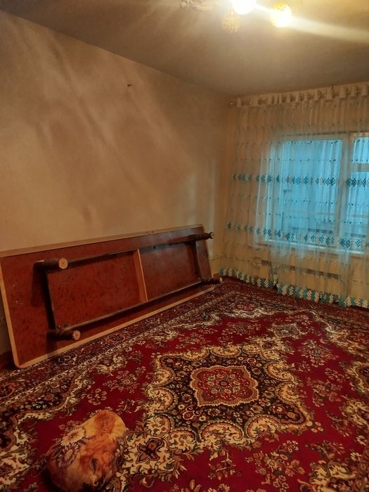 Жондор сентрда квартира 3 хонали