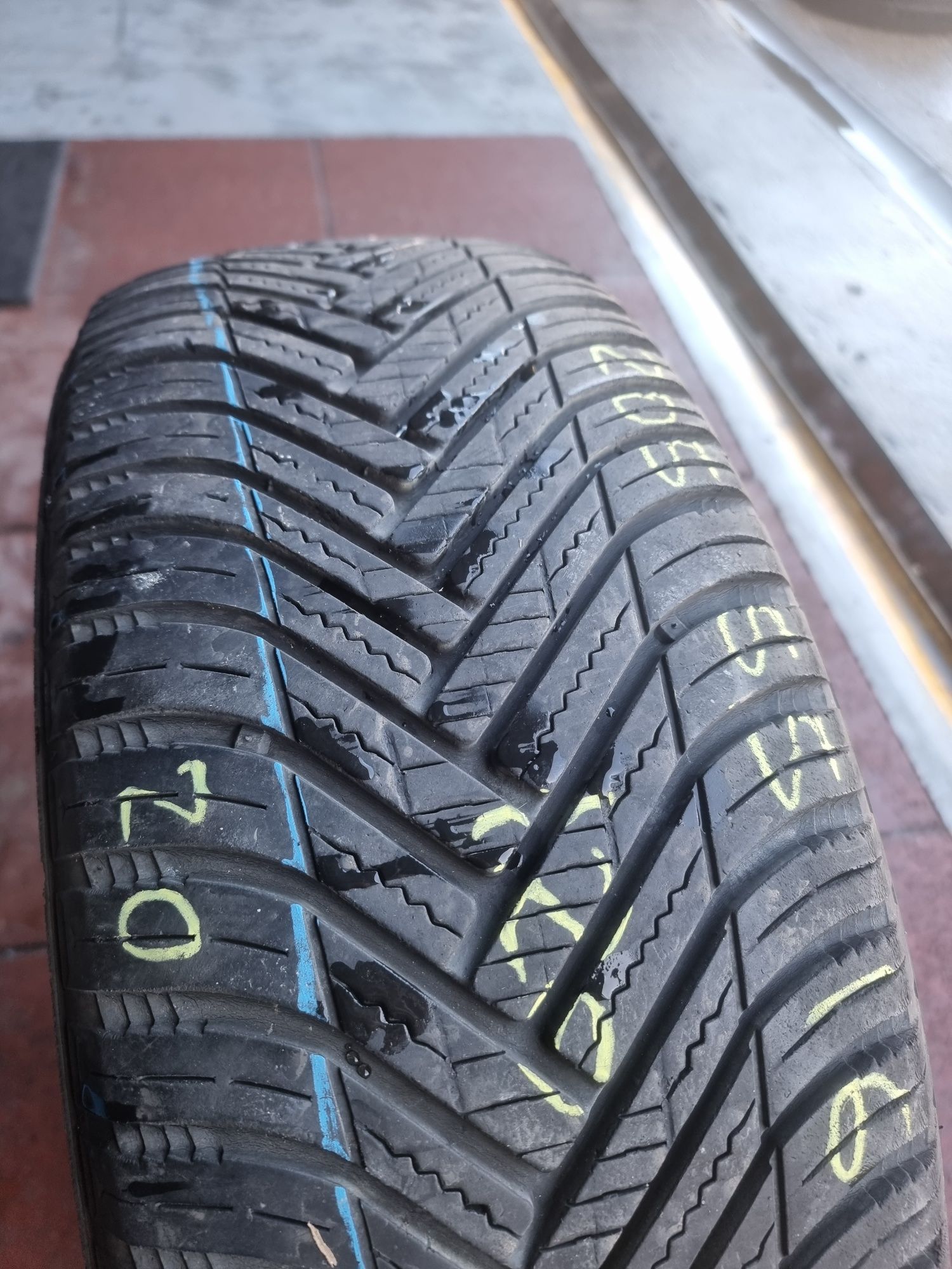 205.55.16 hankook m+s o buc