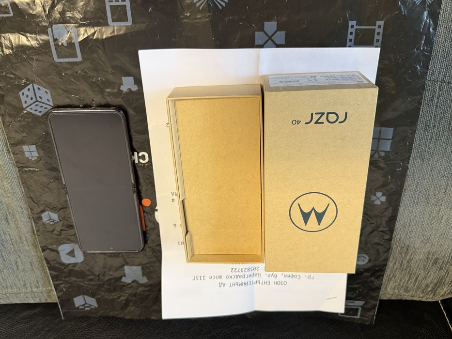 256GB Motorola Razr 40 Гаранция 2027 г.  Lilac