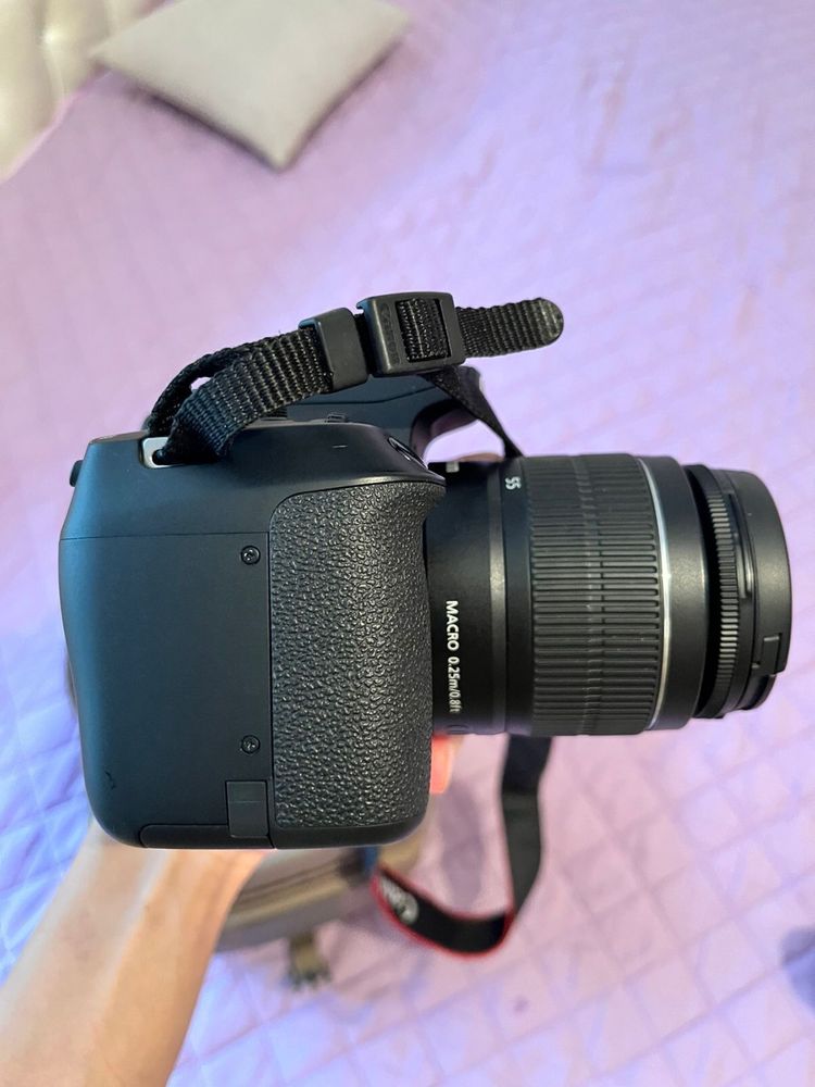 Canon E05 1300d  macro 0,25m/0.8ft