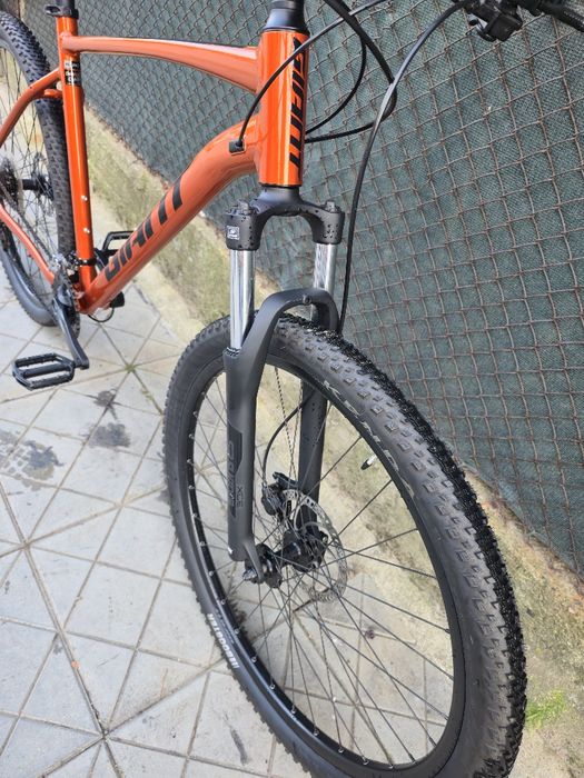 Като нов Giant Talon 29 цола XL размер 2x8 скорости Хидравлични дисков