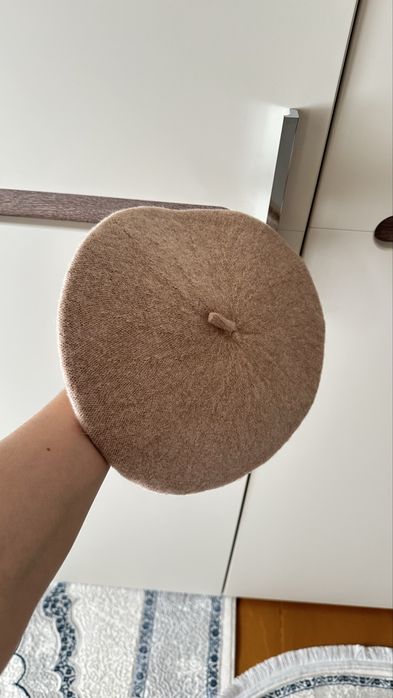 Женский шерстяной берет