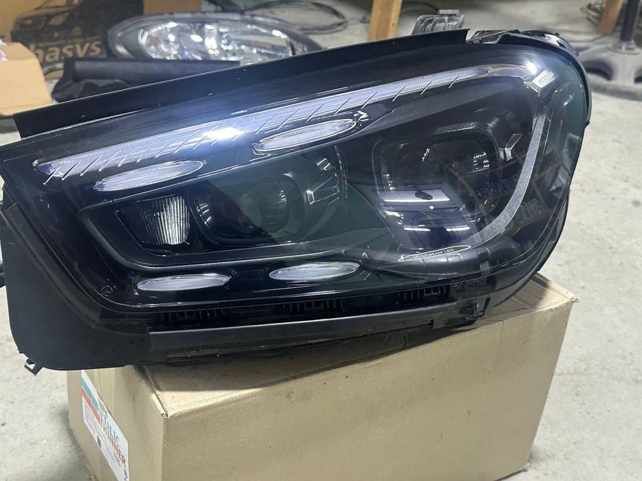 Мерседес JLE 450 фара чап томони