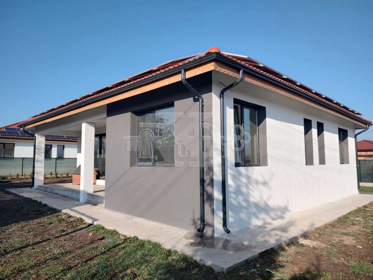 Продава се Къща в с. Плачидол, Област Добрич - 133 кв.м за 1241 €/кв.м - Снимка #2