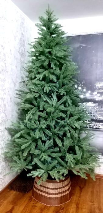Продам искуственную ёлку