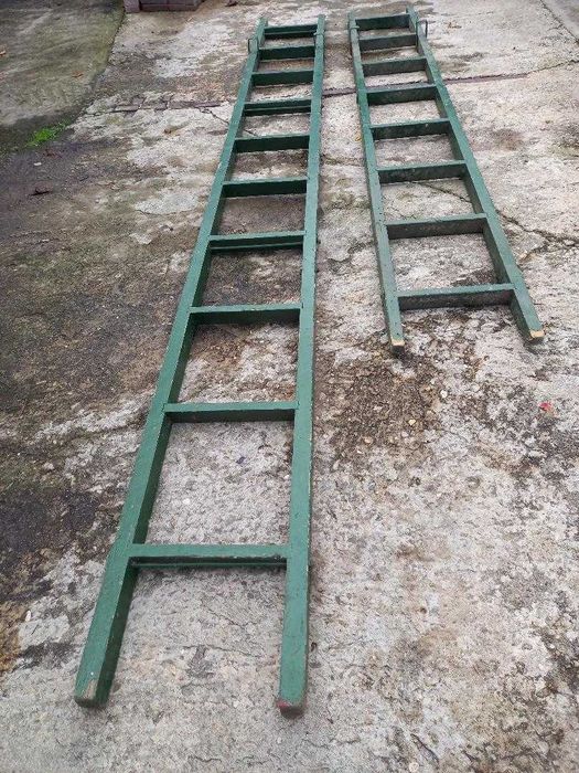 Scară lemn din 2 segmente