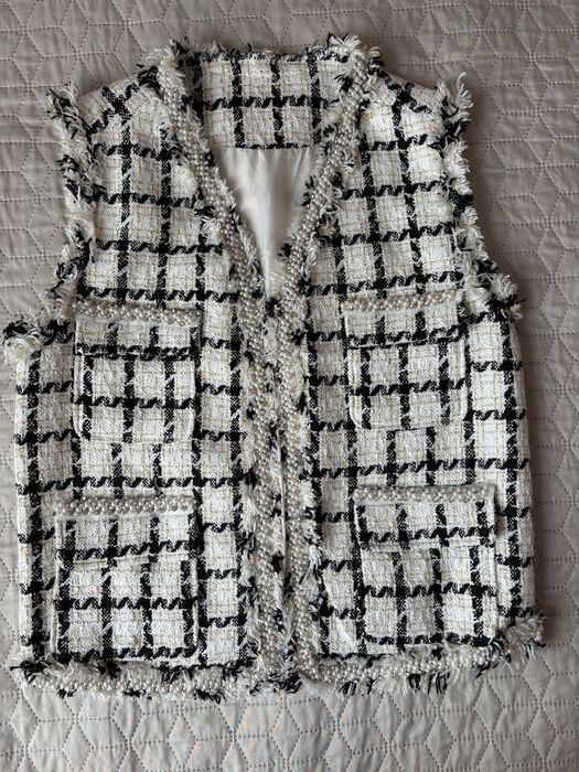 Дамско елече от букле