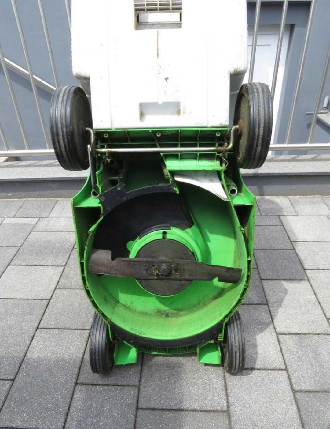 Голяма, акумулаторна косачка Viking MA 443, еквивалент - Stihl RMA 443