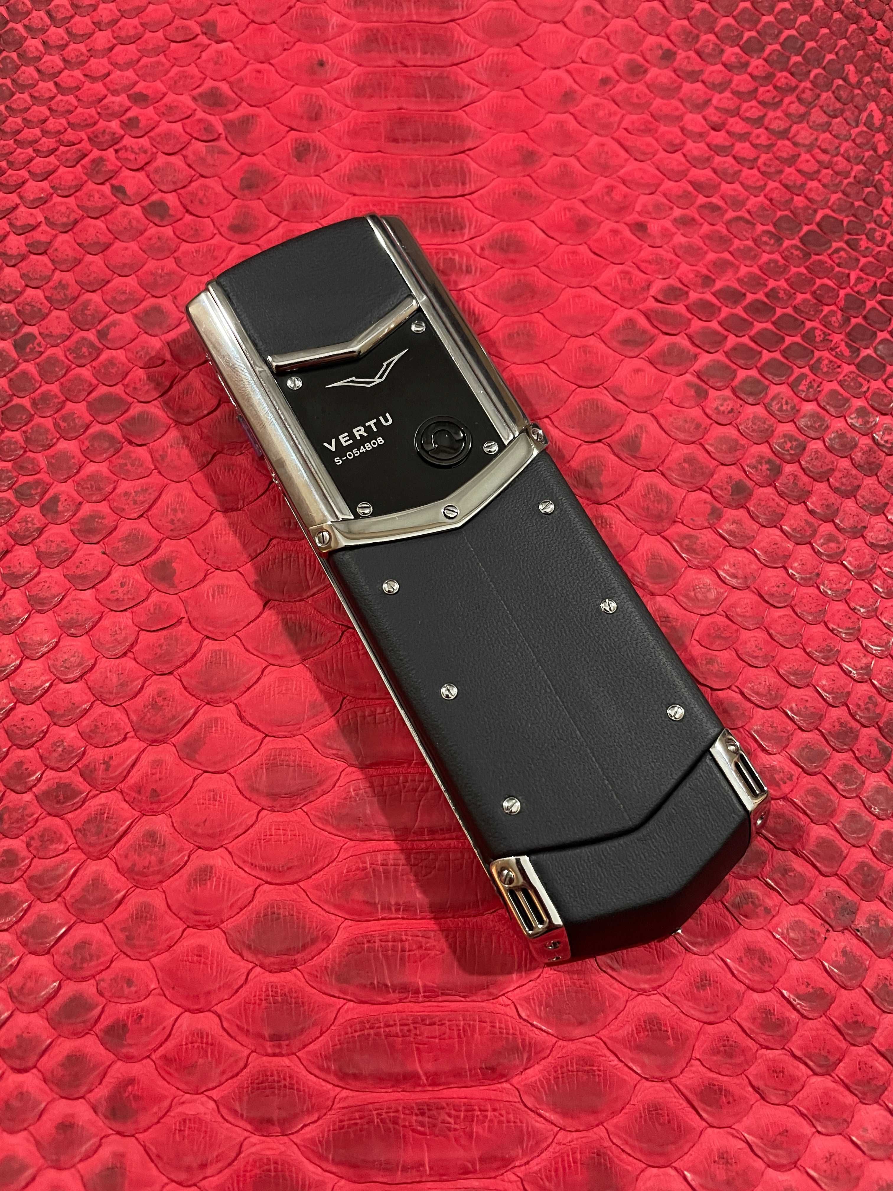 Vertu подмяна на кожите за всички модели
