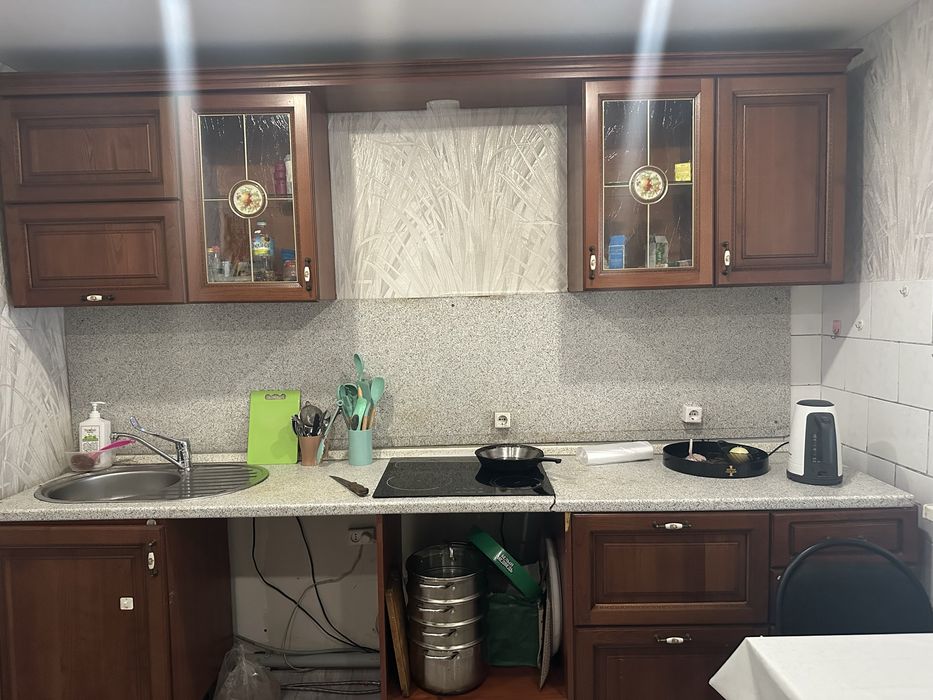 Продам кухоный гарнитур в хорошем состояний