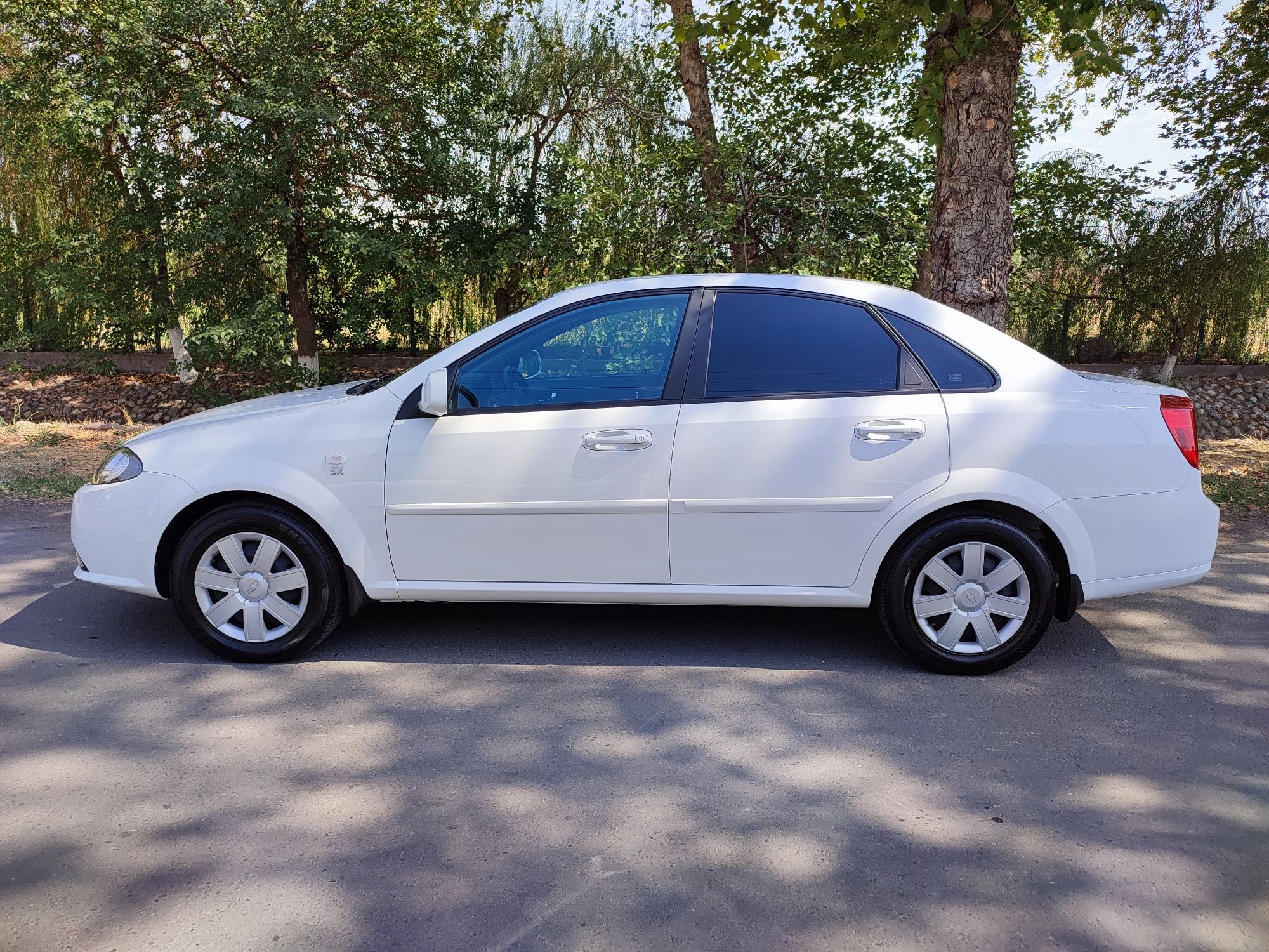 Chevrolet gentra benzin.gaz 60000 km kraskatoz