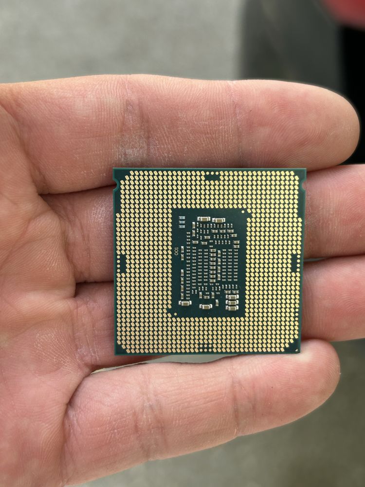 Продаю процессор intel i3 9100F