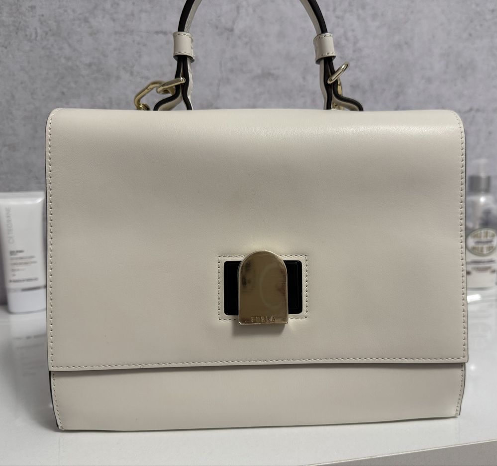 Нова  чанта Furla