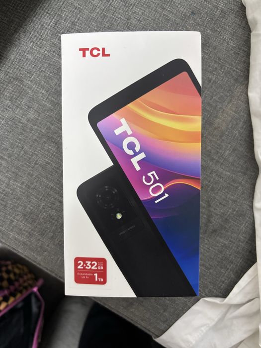 Telefon TCL 501