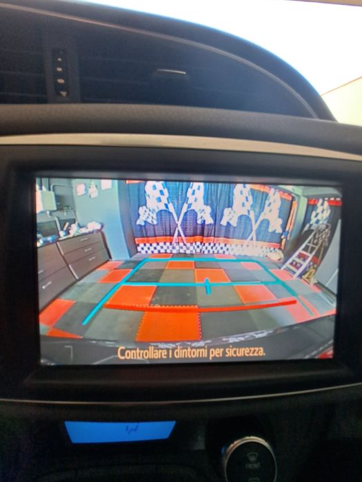 Toyota yaris hybrid active 2018-75930 km- consum redus,fiabilă