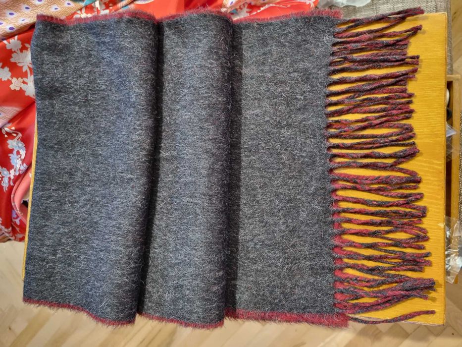 Шал Peruvian Connection от бейби алпака с две лица