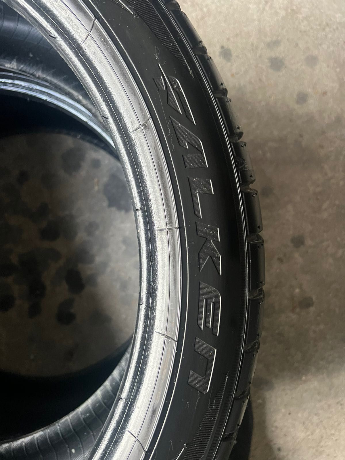 2 бр. Летни гуми Falken 245/40/19