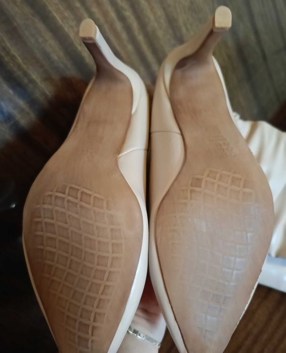 Елегантни ботуши с ток