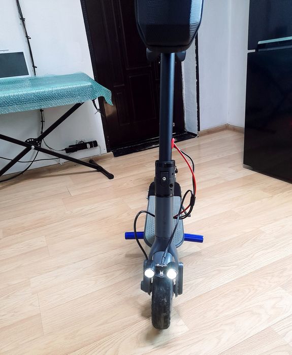 Vând scuter electric Xsomy pro