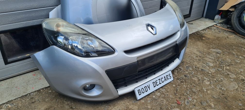 Fata completa Renault Clio 3 facelift 2011 Capota bara far aripa trage