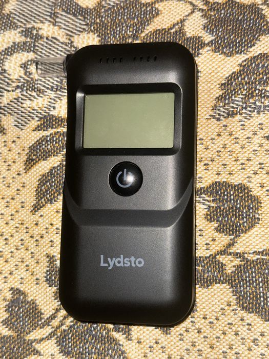 Продается алкотестер не пользовались , новый