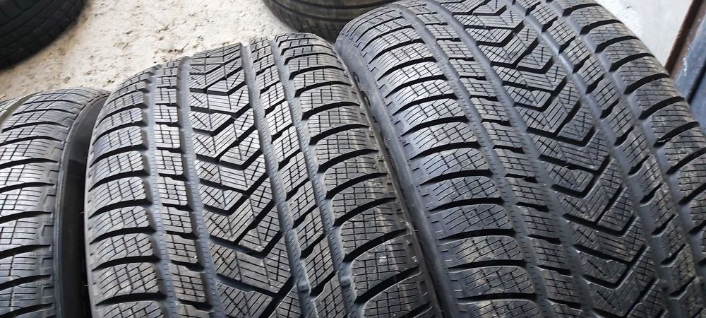 4бр. НОВИ  гуми PIRELLI 315/40/21/ DOT 3017