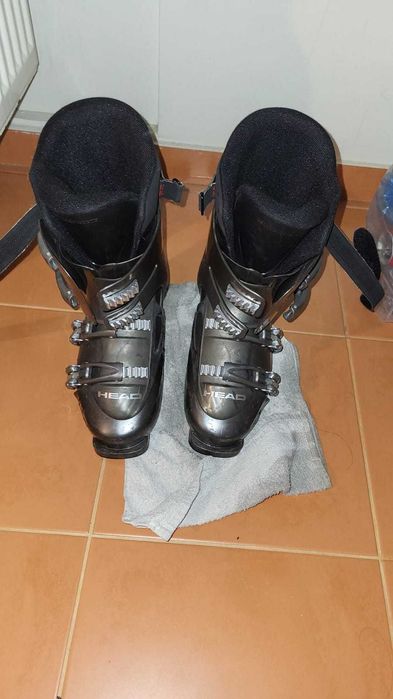 Vand sau schimb Clapari Schi HEAD marimea 42-43