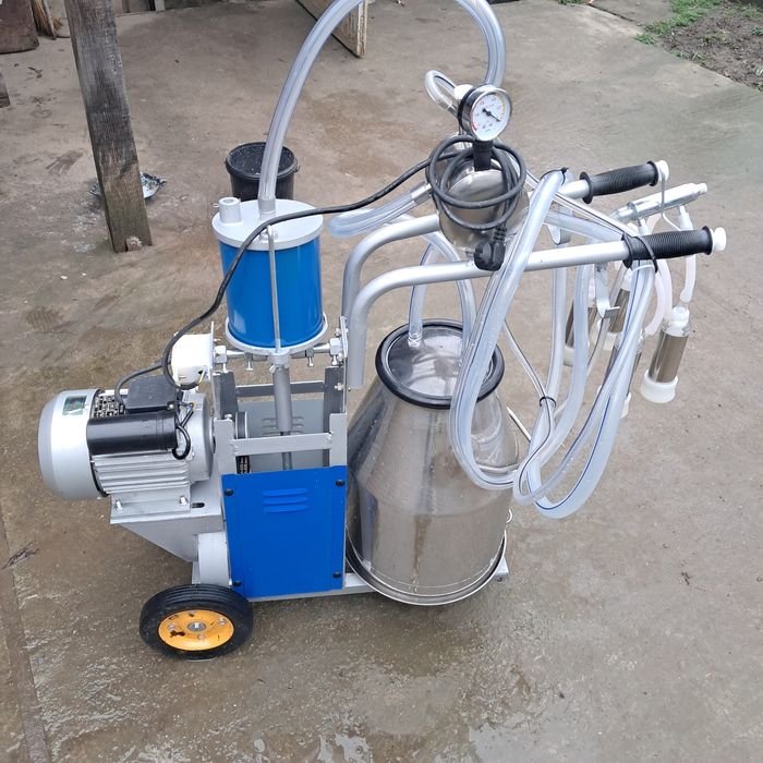 Vând aparat de muls vaci cu un post