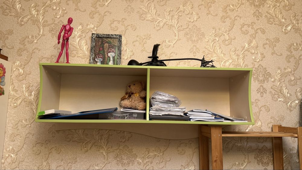 Продаю полку для книг, декора или других вещей
