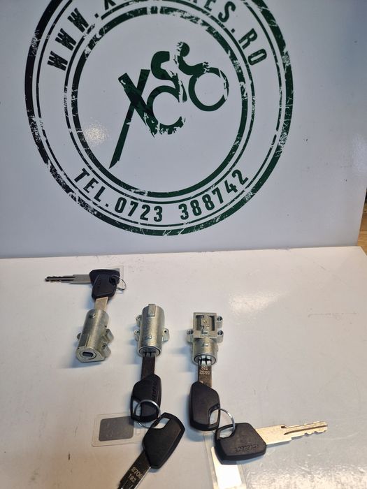 Incuietoare baterie ebike Giant baterie intube deschidere stanga