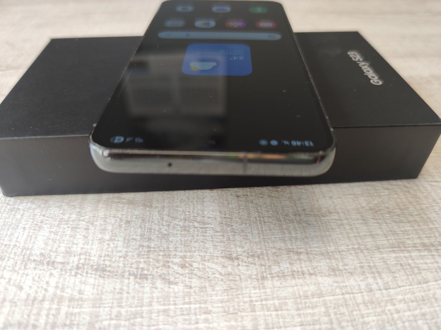 Samsung s23 128GB 8GB Green Като нов!