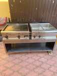 Grill pe gaz