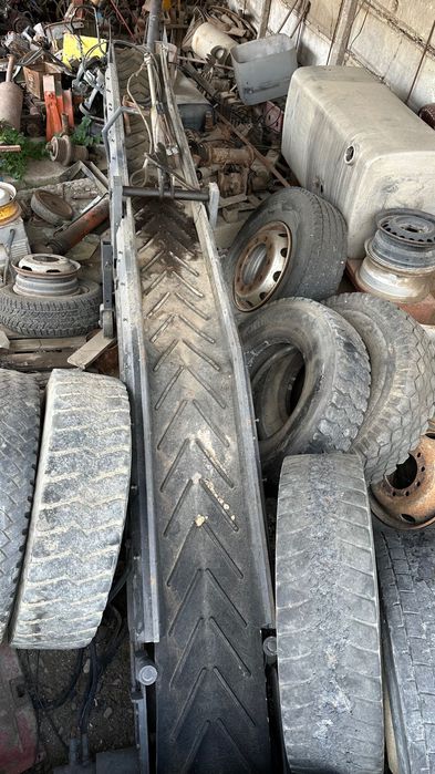 Bandă cu freză atașabilă