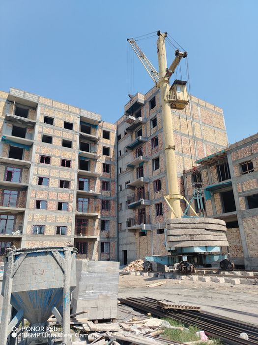 Продаётся башенный кран