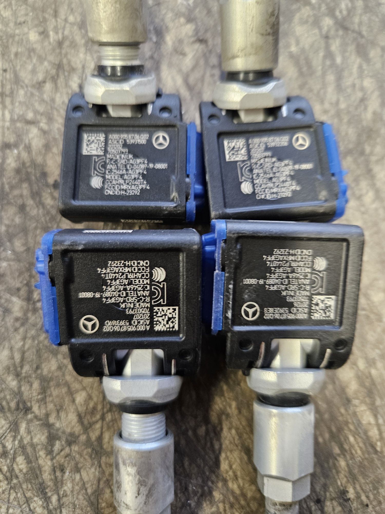 Датчици за Мерцедес следене на налягането в гумите TPMS