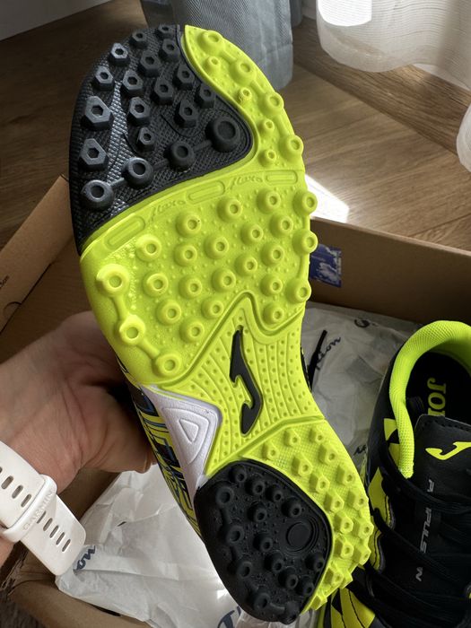 Бутонки joma , чисто нови