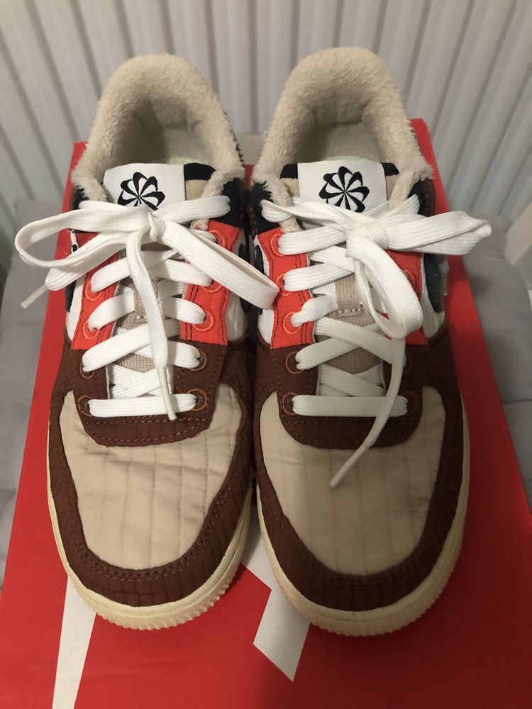 Adidasi nike air force one maro