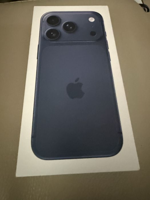 iPhone 17 pro 256 eSim albastru